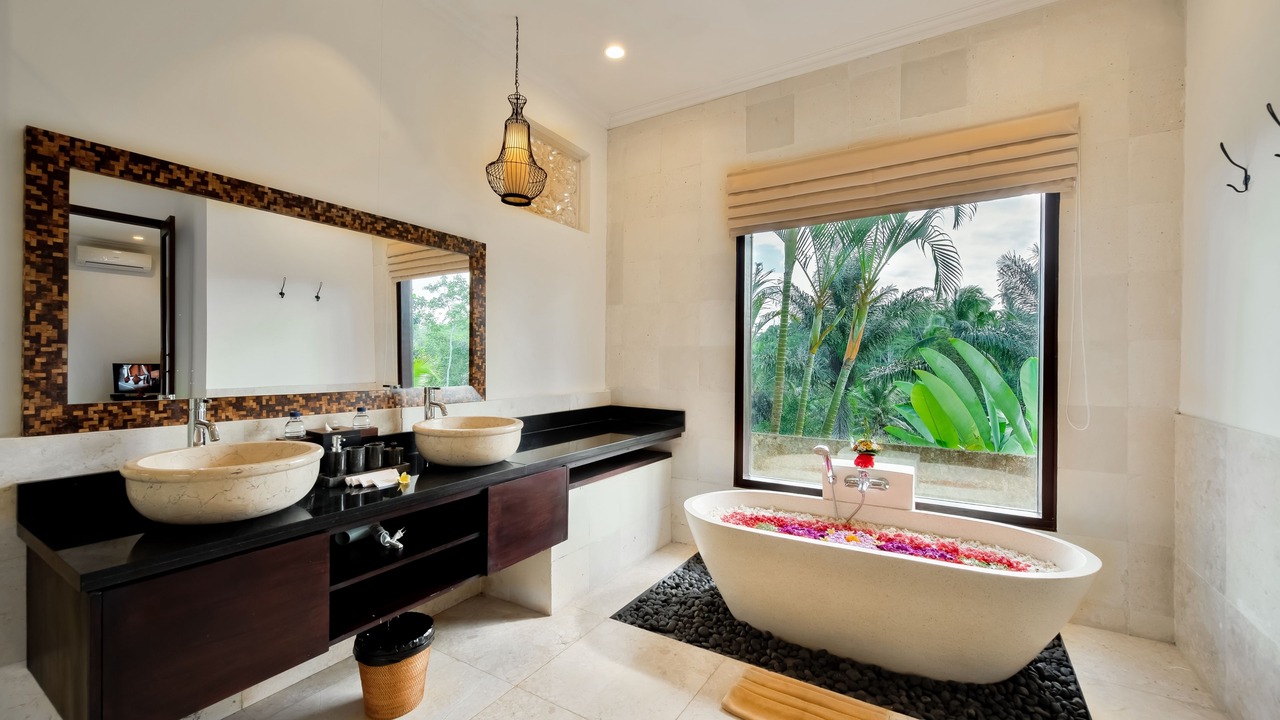 Photo of Bathroom in Keliki