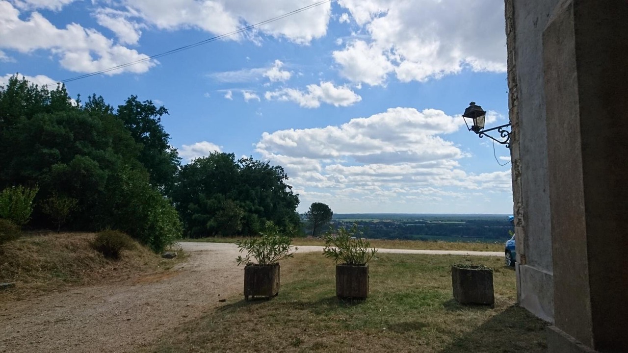 Photo of Outdoor in Rions