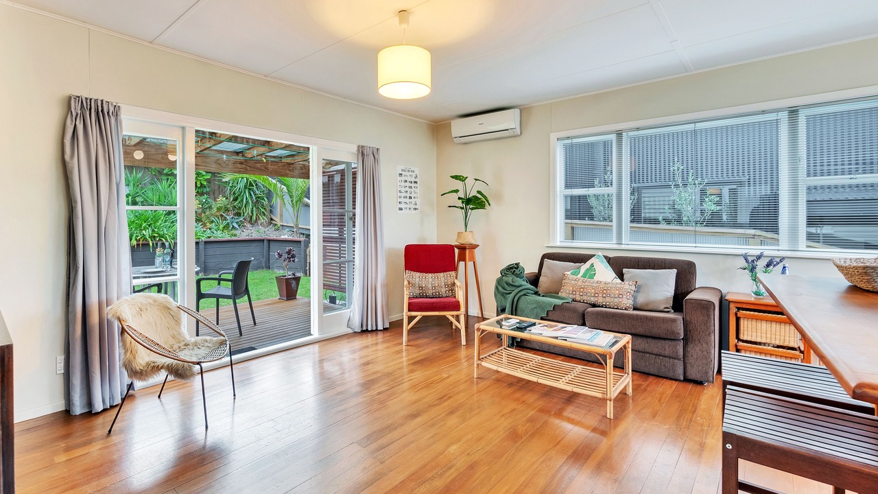 Photo of Others in Grey Lynn