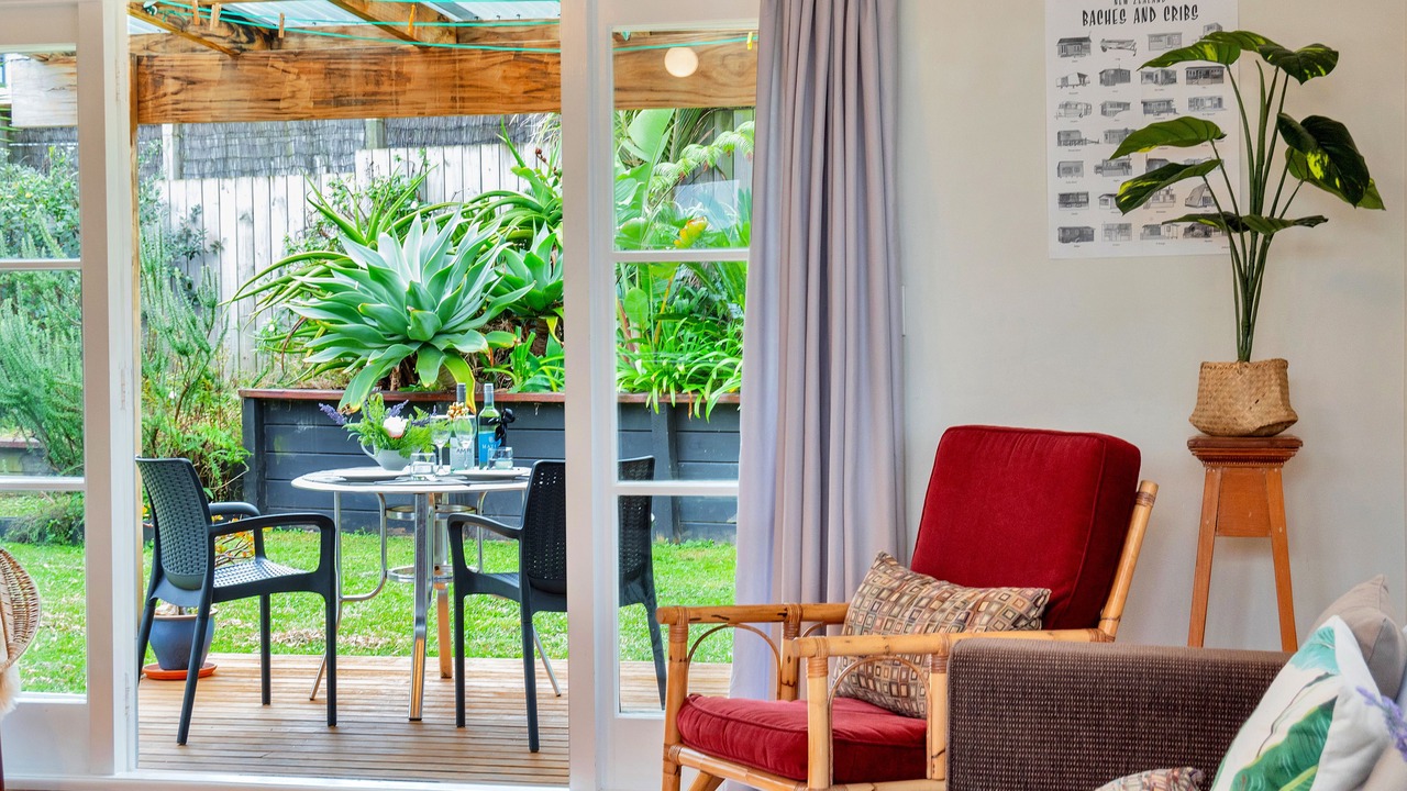 Photo of Others in Grey Lynn