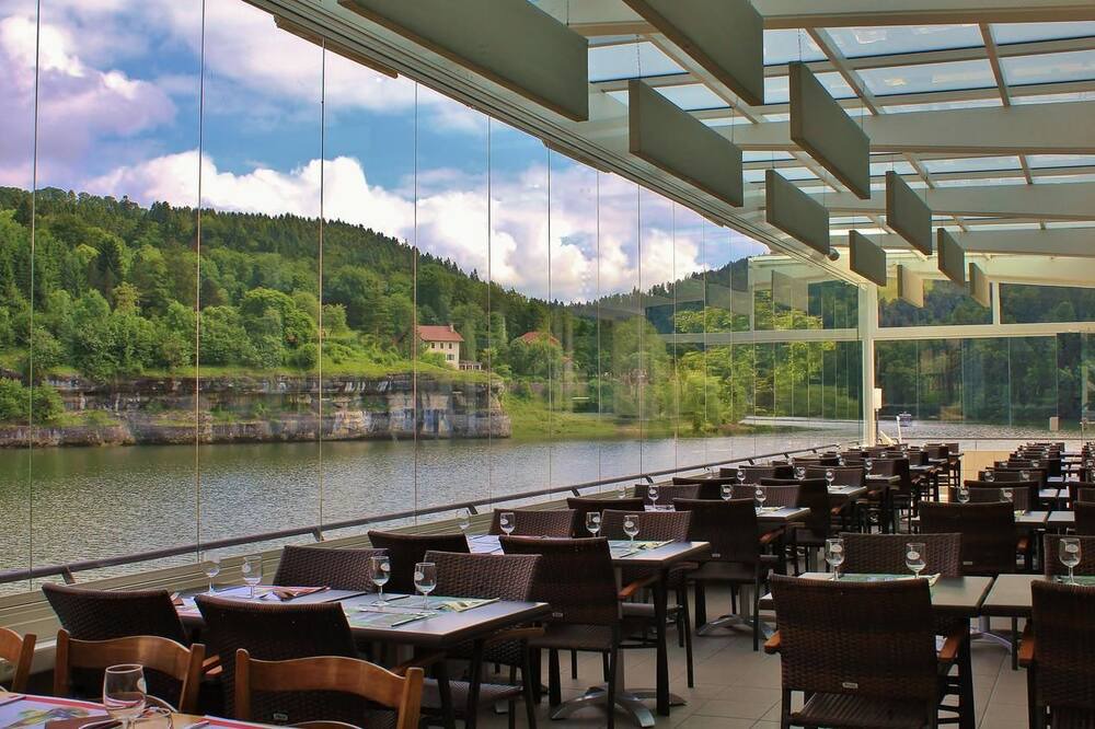 Photo of Patio Balcony in Les Brenets