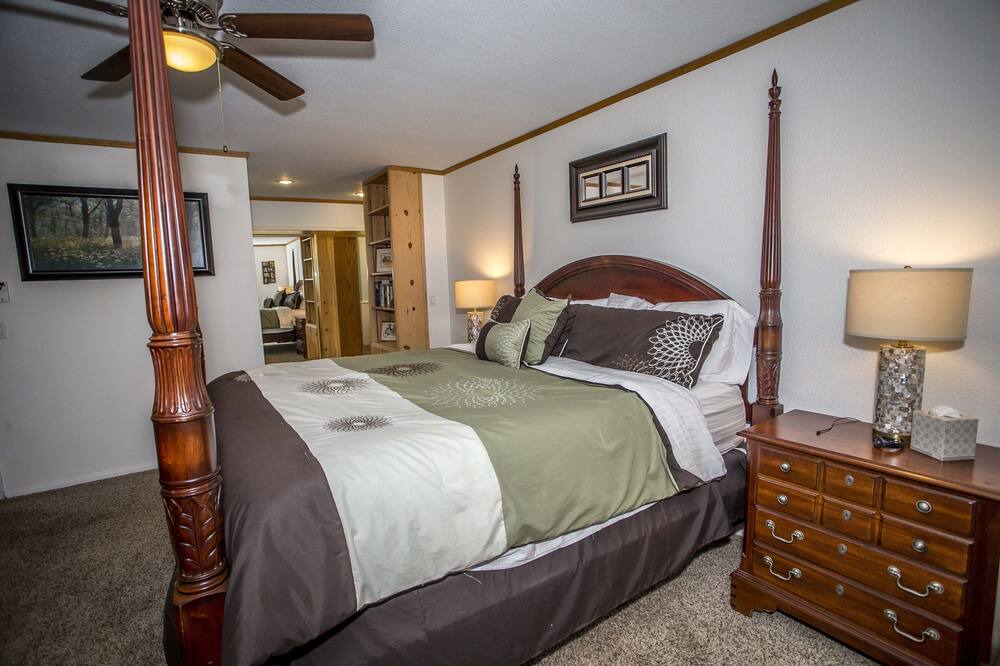 Photo of Others in Summit Estates