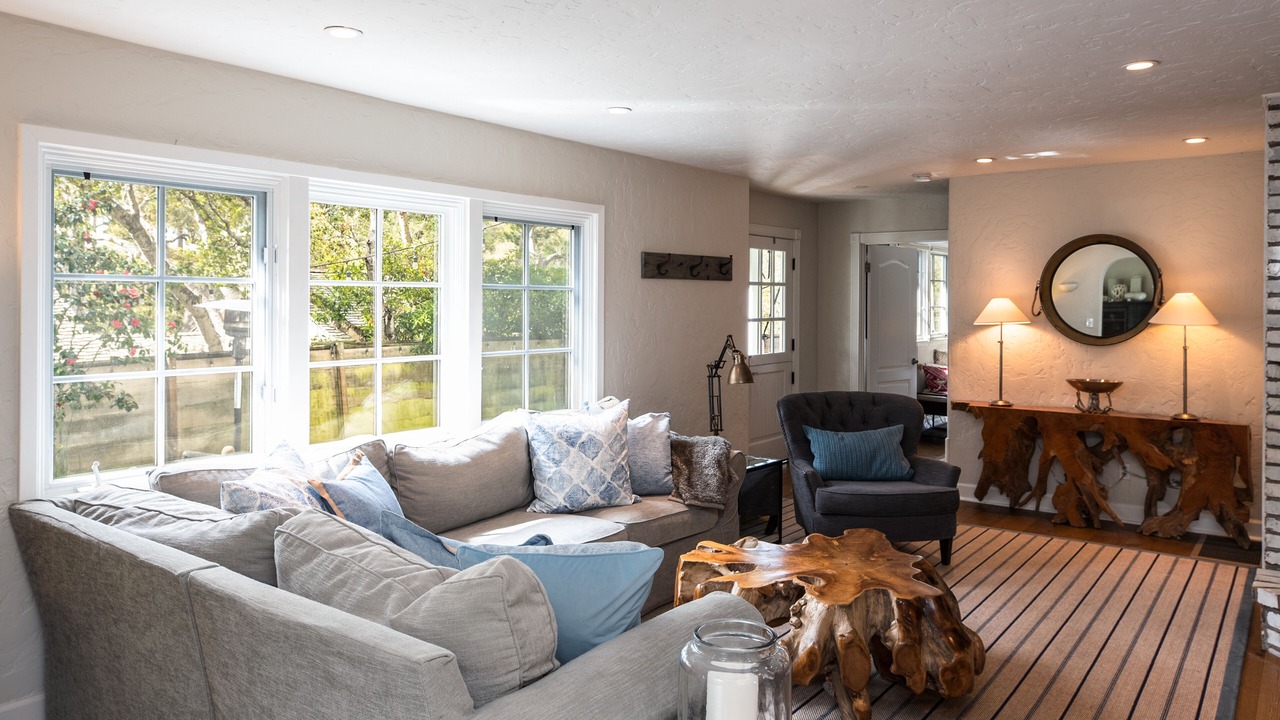 Photo of Livingroom in Golden Rectangle