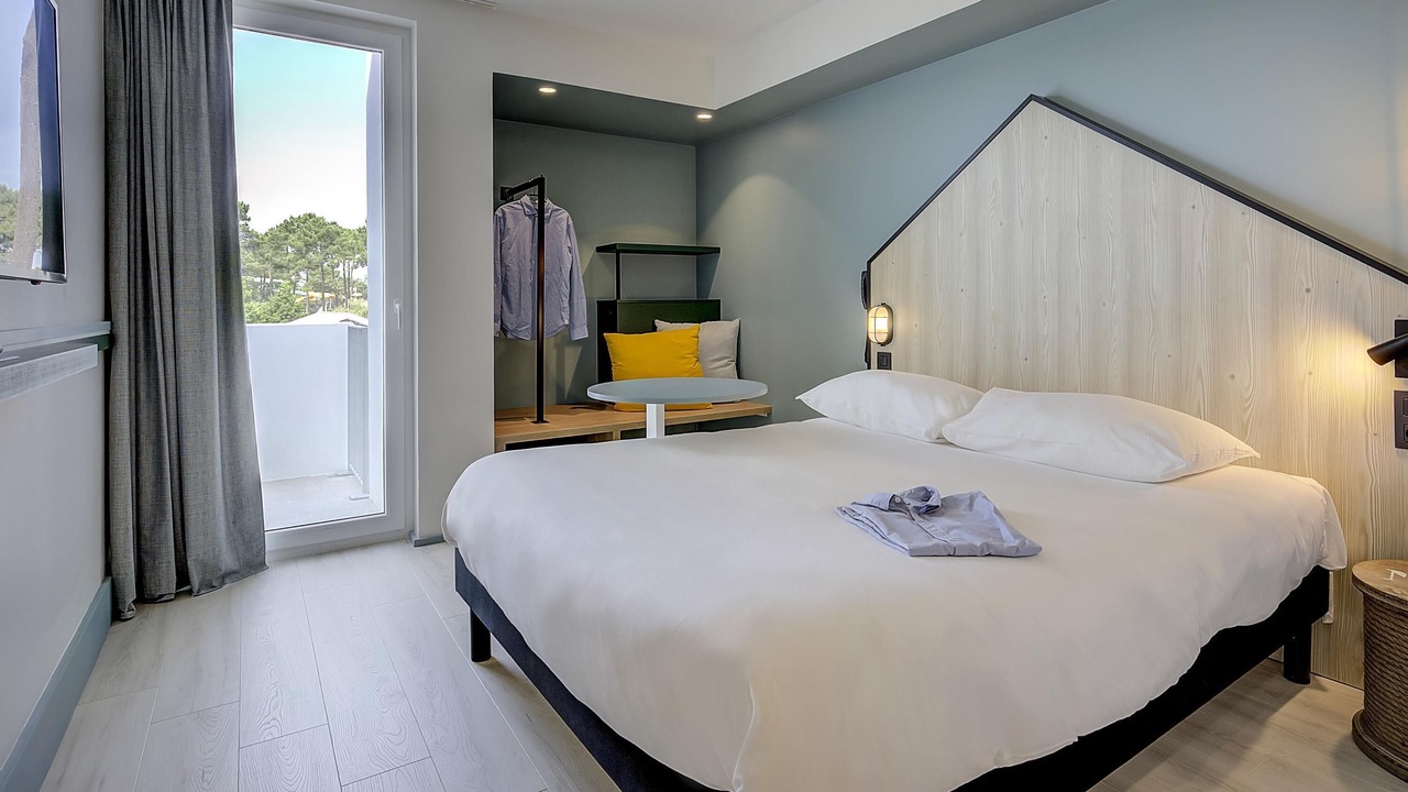 Photo of Bedroom in Gujan-Mestras