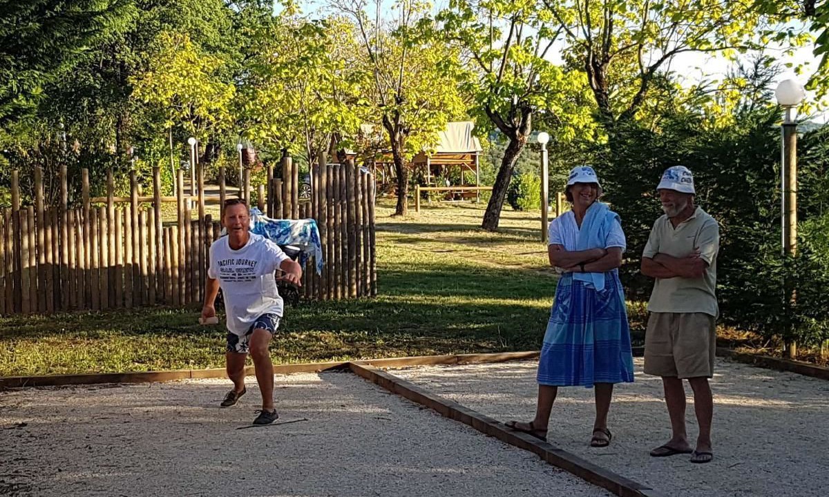 Photo of Others in Albon