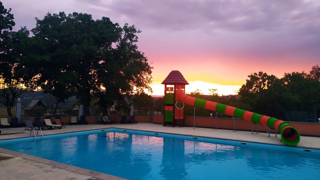 Photo of Outdoor in Albon