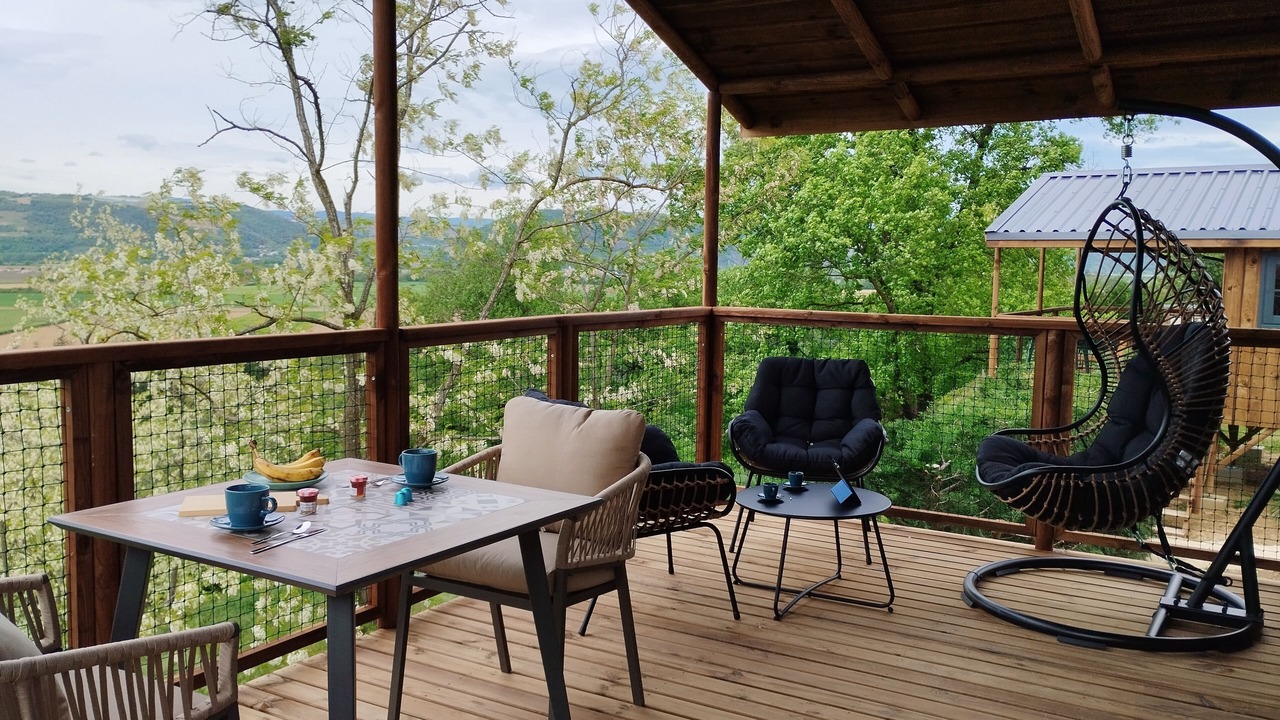 Photo of Others in Albon