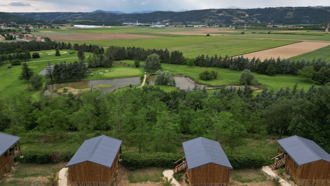 Photo of Outdoor in Albon