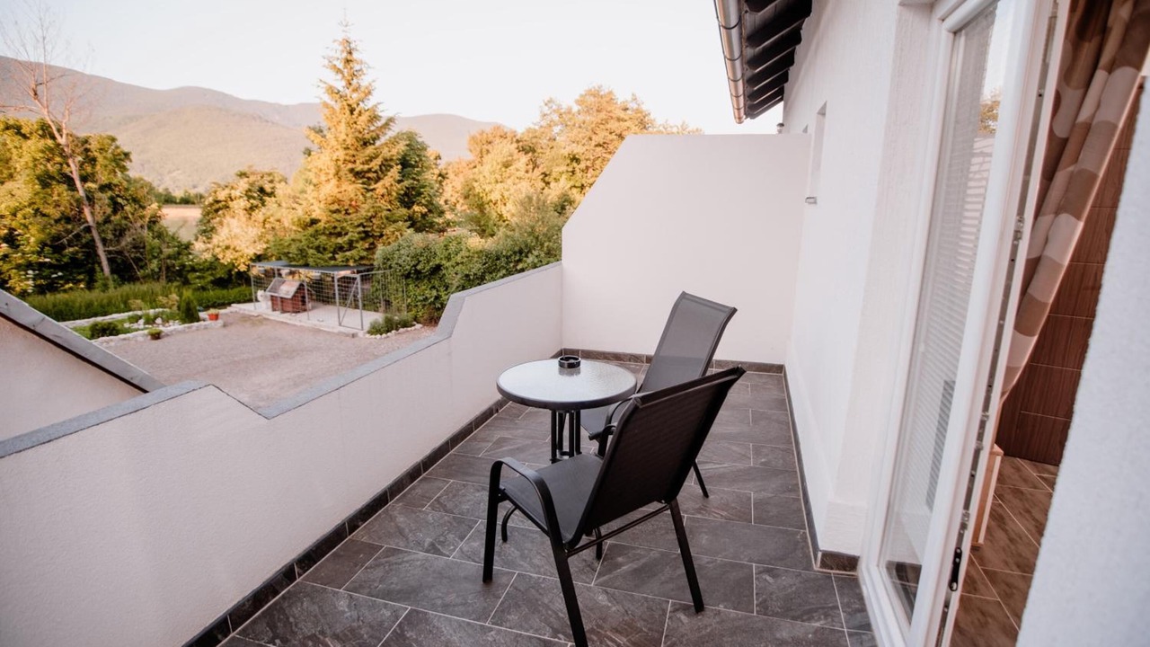 Photo of Patio Balcony in Korenica