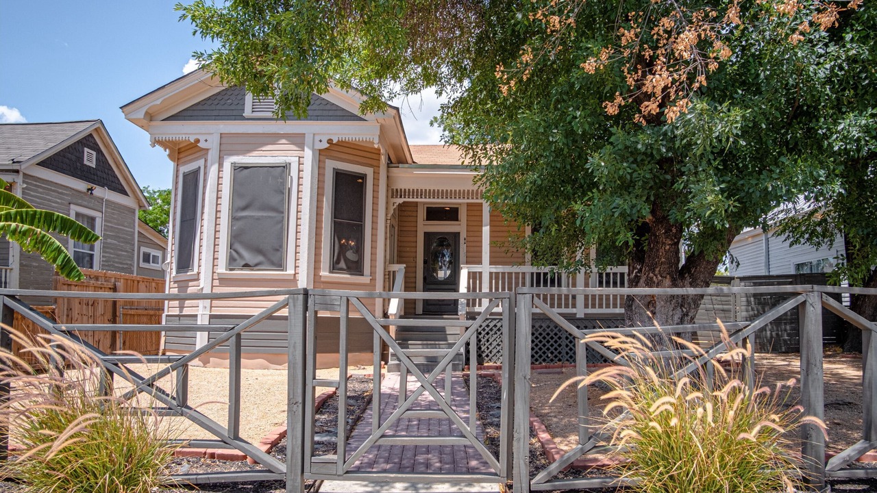 Photo of Outdoor in Historic Garderns