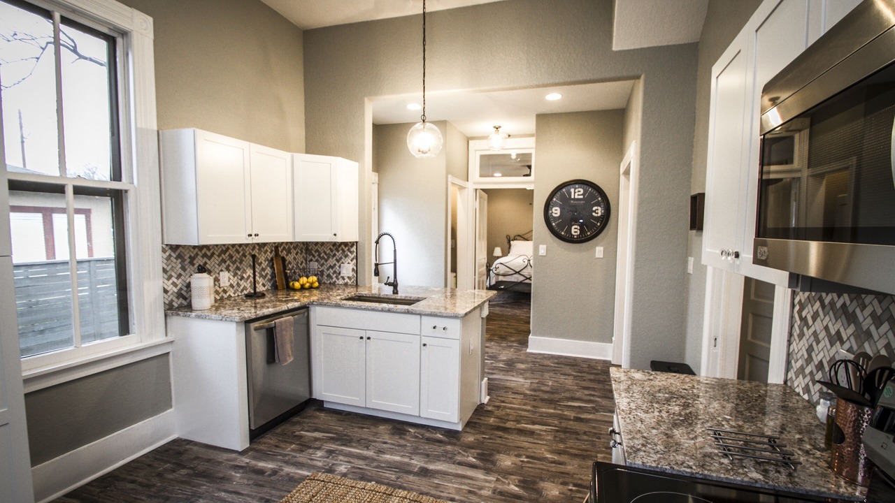 Photo of Kitchen in Historic Garderns