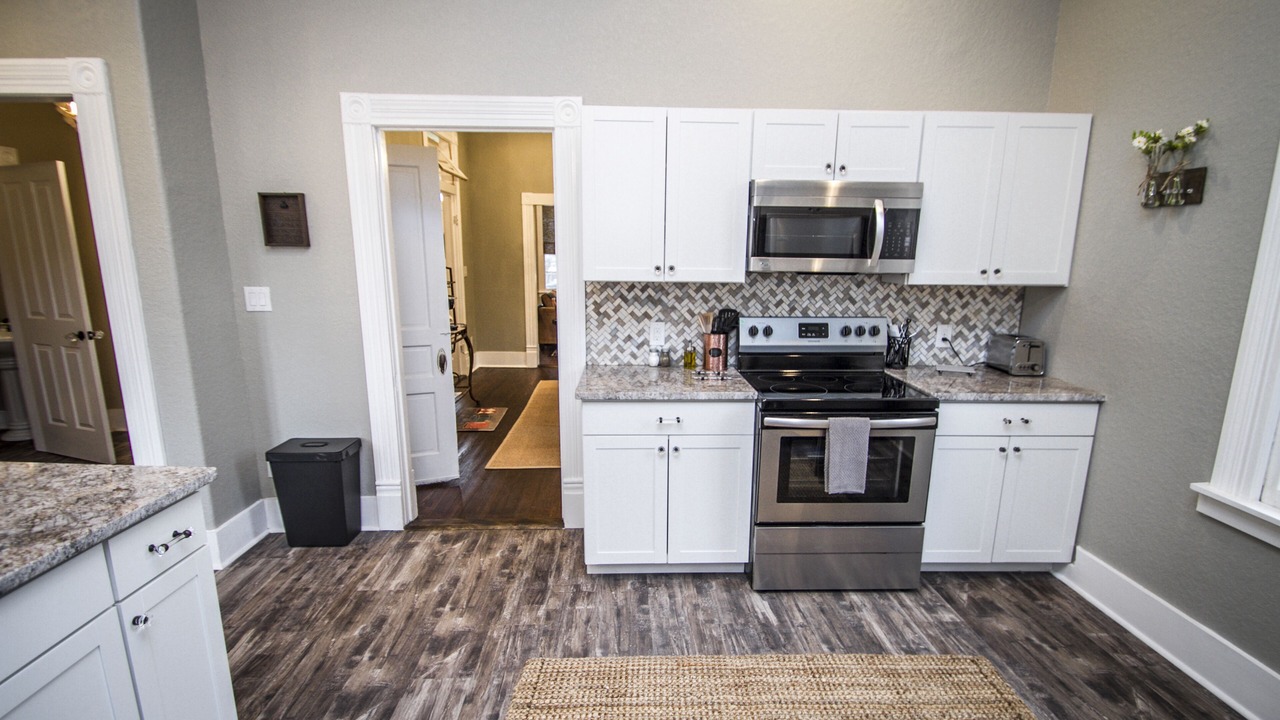 Photo of Kitchen in Historic Garderns