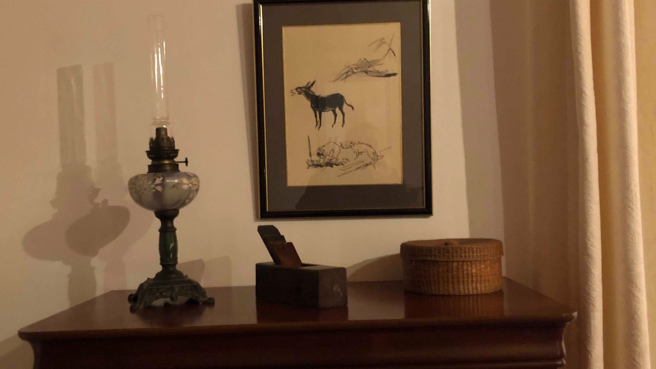 Photo of Bedroom in Comps