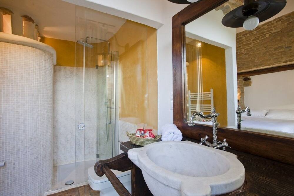 Photo of Bathroom in Gallipienzo