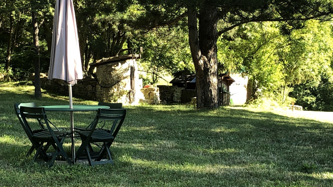 Photo of Outdoor in Comps