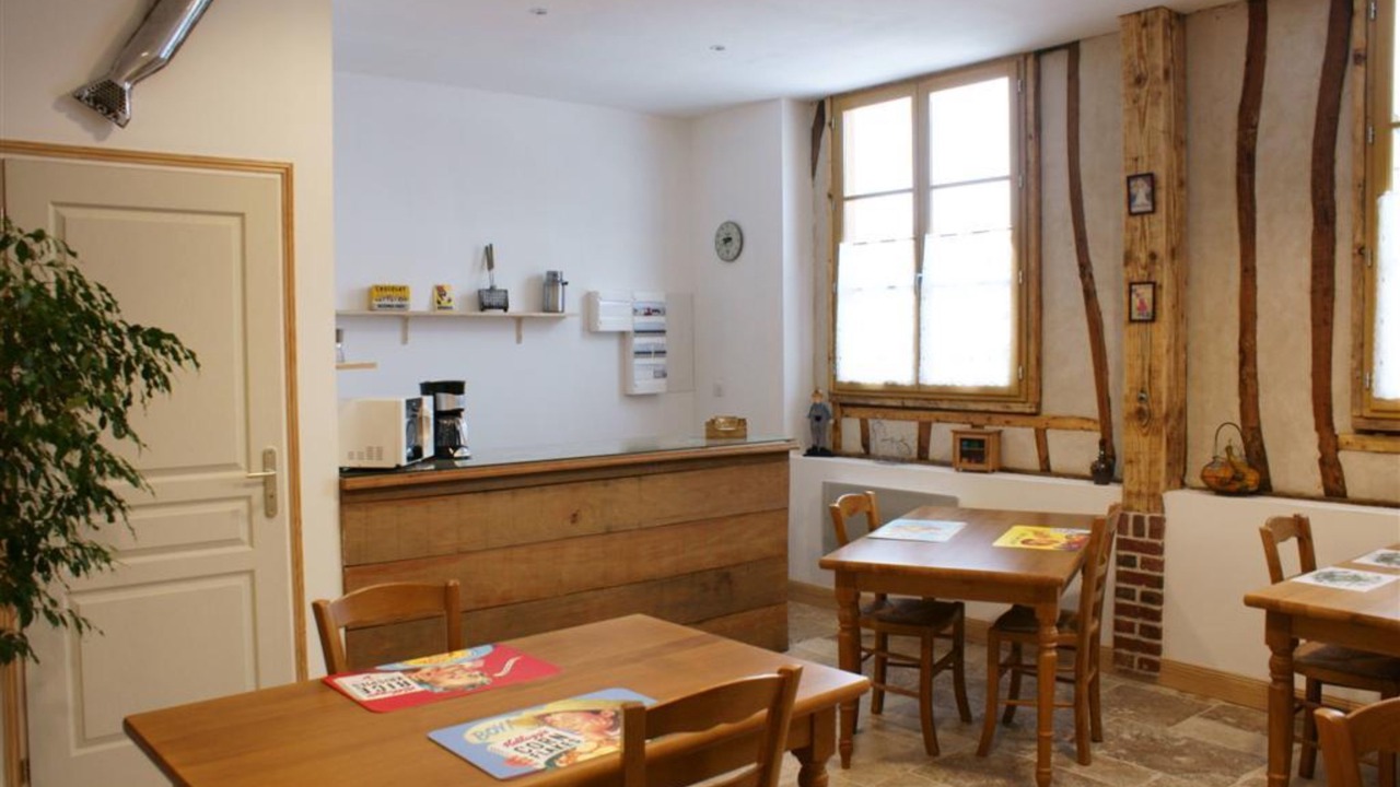 Photo of Others in Toeufles