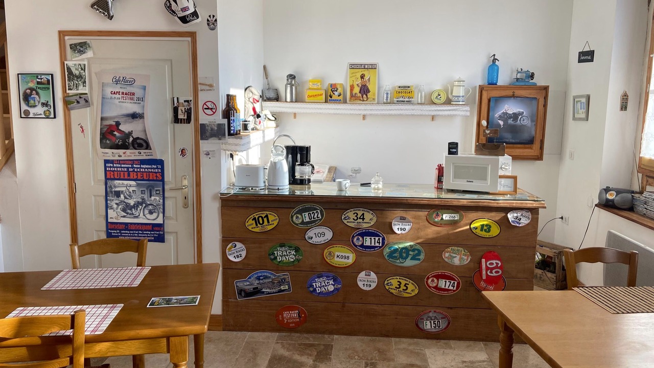 Photo of Others in Toeufles