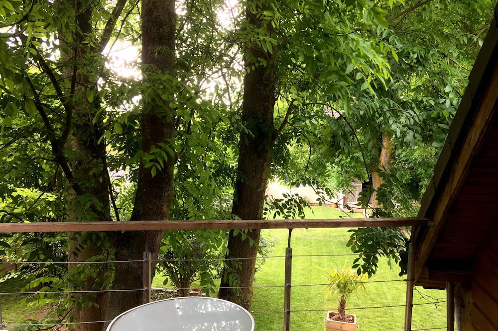 Photo of Patio Balcony in Poses