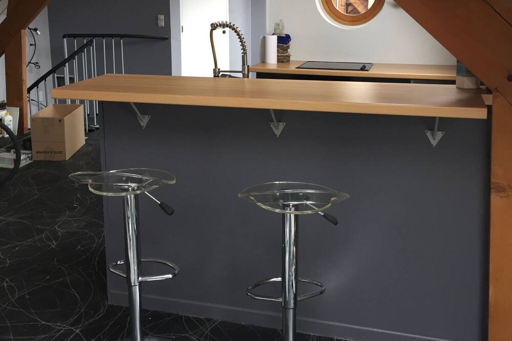 Photo of Kitchen in Poses