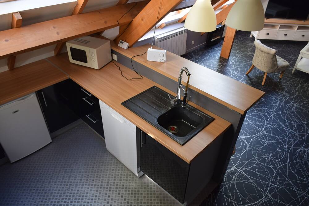 Photo of Kitchen in Poses