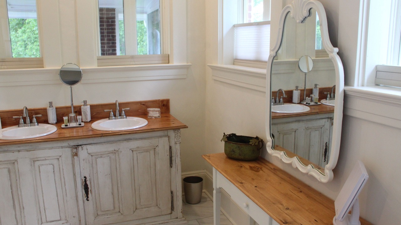 Photo of Bathroom in Maxeys
