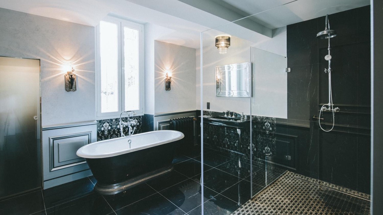 Photo of Bathroom in Paraza