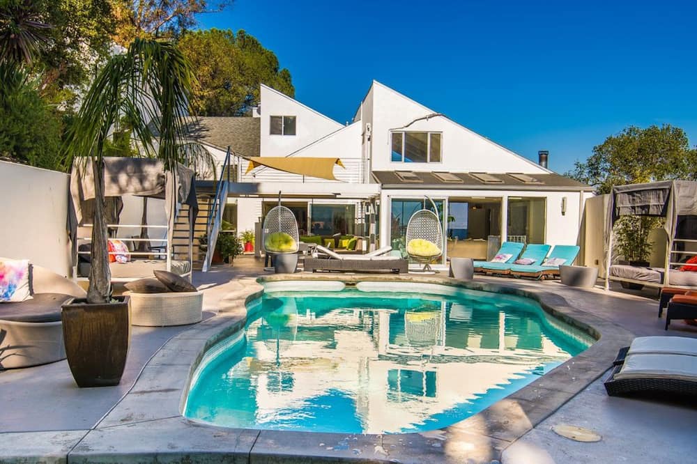 Photo of Outdoor in Sherman Oaks