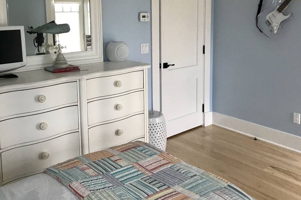 Photo of Bedroom in Jamesport