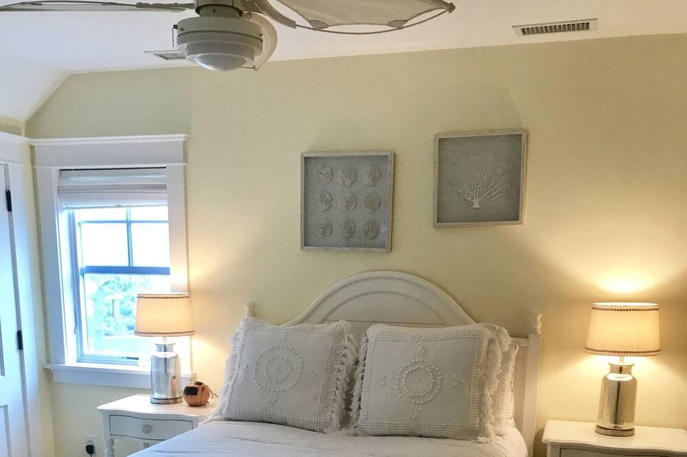 Photo of Bedroom in Jamesport