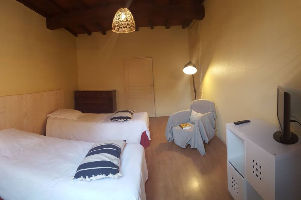 Photo of Bedroom in Saint-Loup
