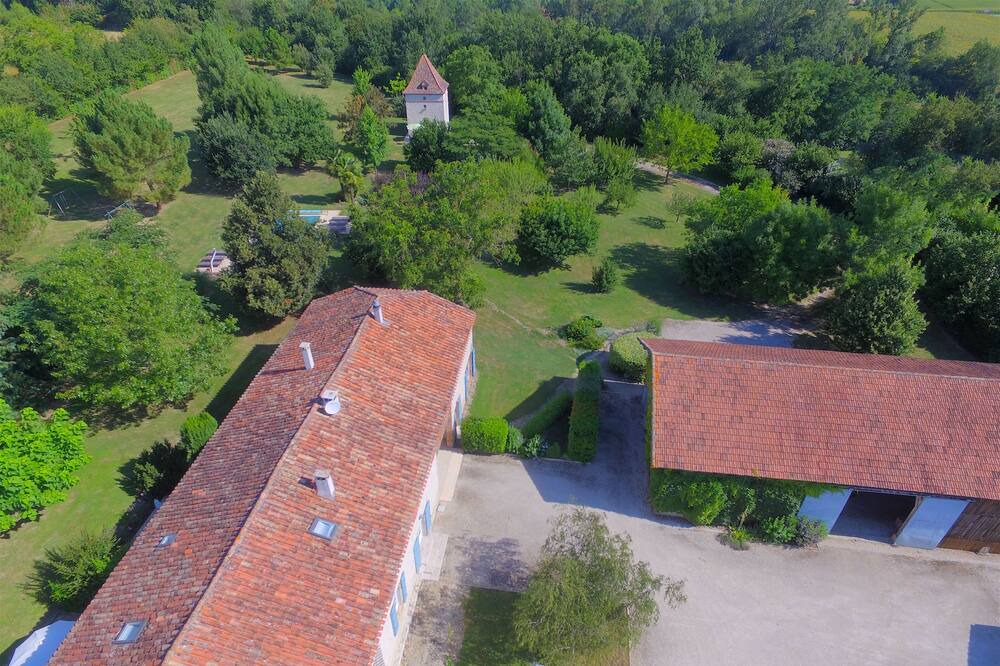 Photo of Outdoor in Saint-Loup