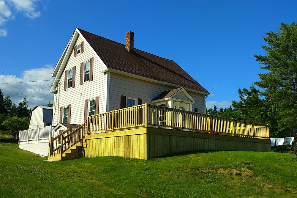 Photo of Others in Baddeck