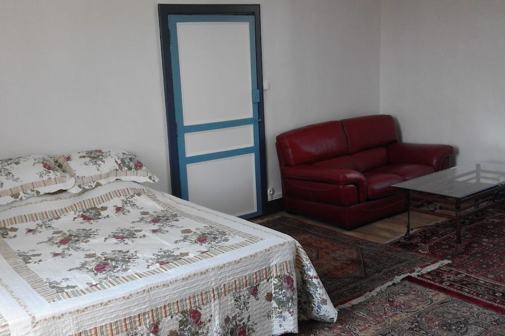 Photo of Bedroom in Valence