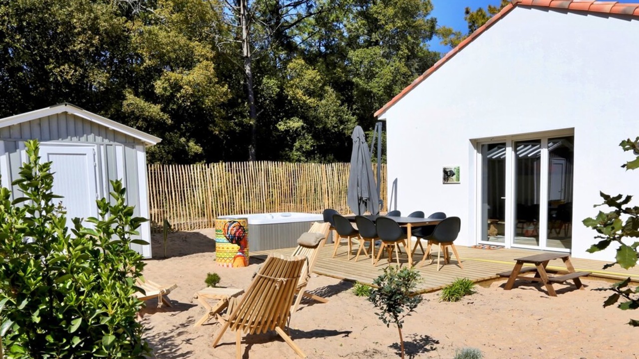 Photo of Patio Balcony in Notre-Dame-de-Monts