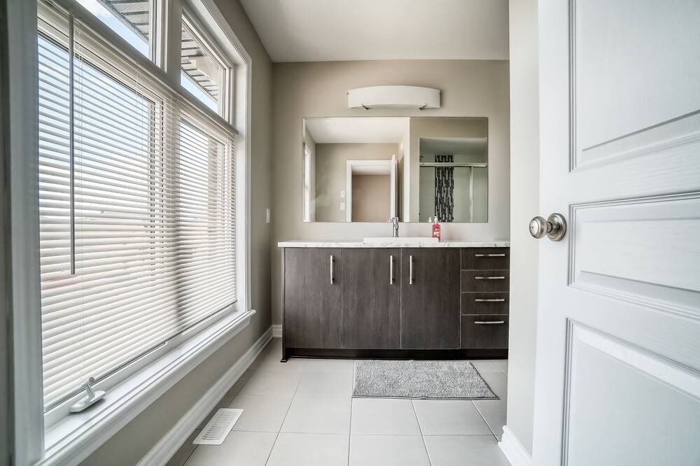 Photo of Bathroom in Ottawa Division