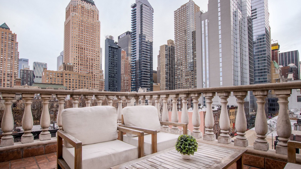 Photo of Bathroom in Midtown West