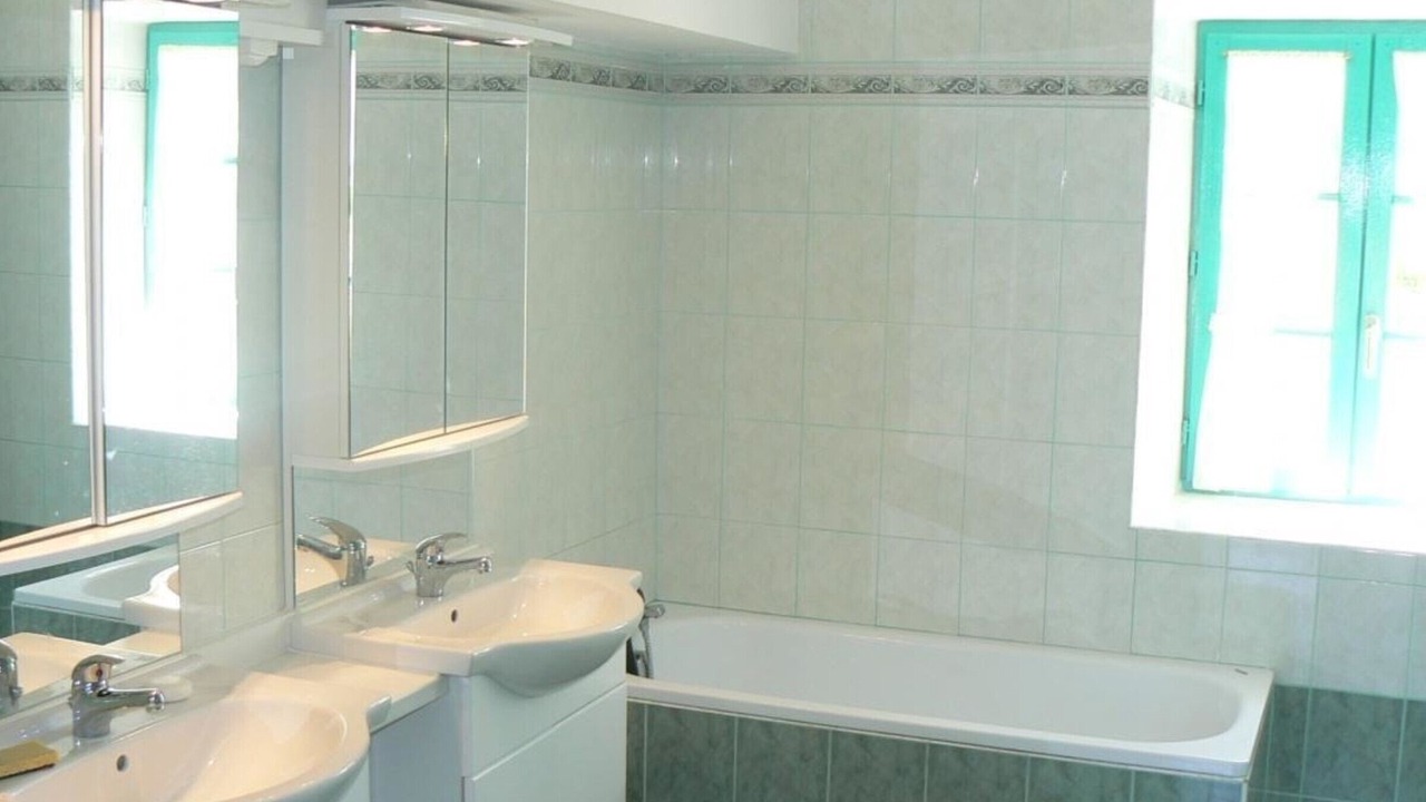 Photo of Bathroom in Pervencheres