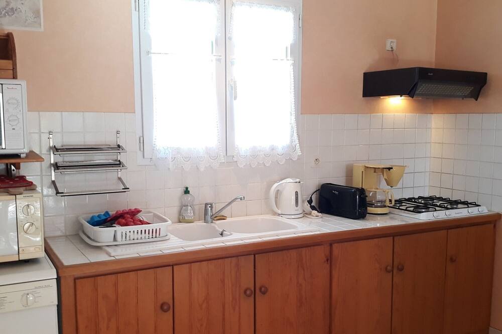 Photo of Kitchen in LʼAiguillon-sur-Mer
