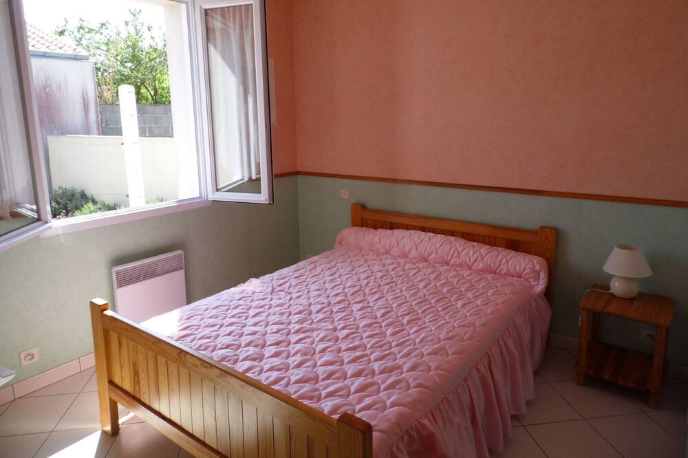 Photo of Bedroom in LʼAiguillon-sur-Mer