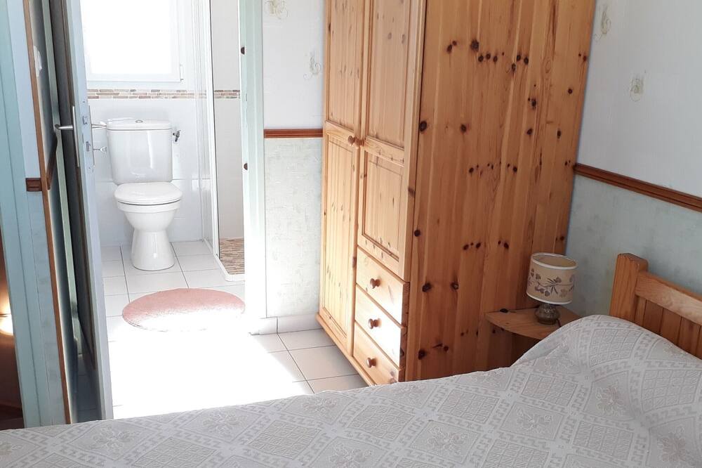 Photo of Bedroom in LʼAiguillon-sur-Mer