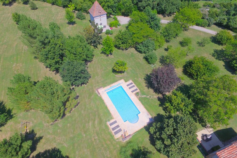 Photo of Outdoor in Saint-Loup