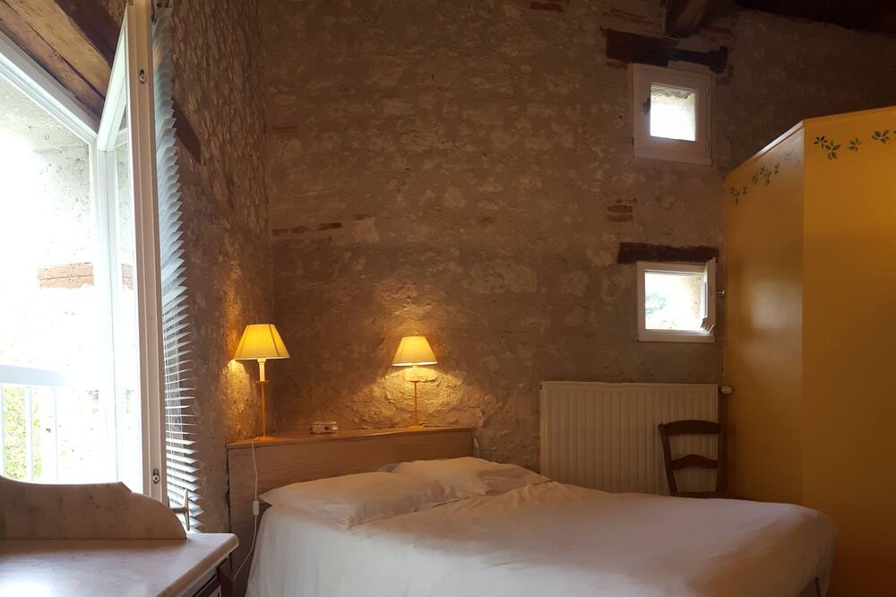 Photo of Bedroom in Saint-Loup