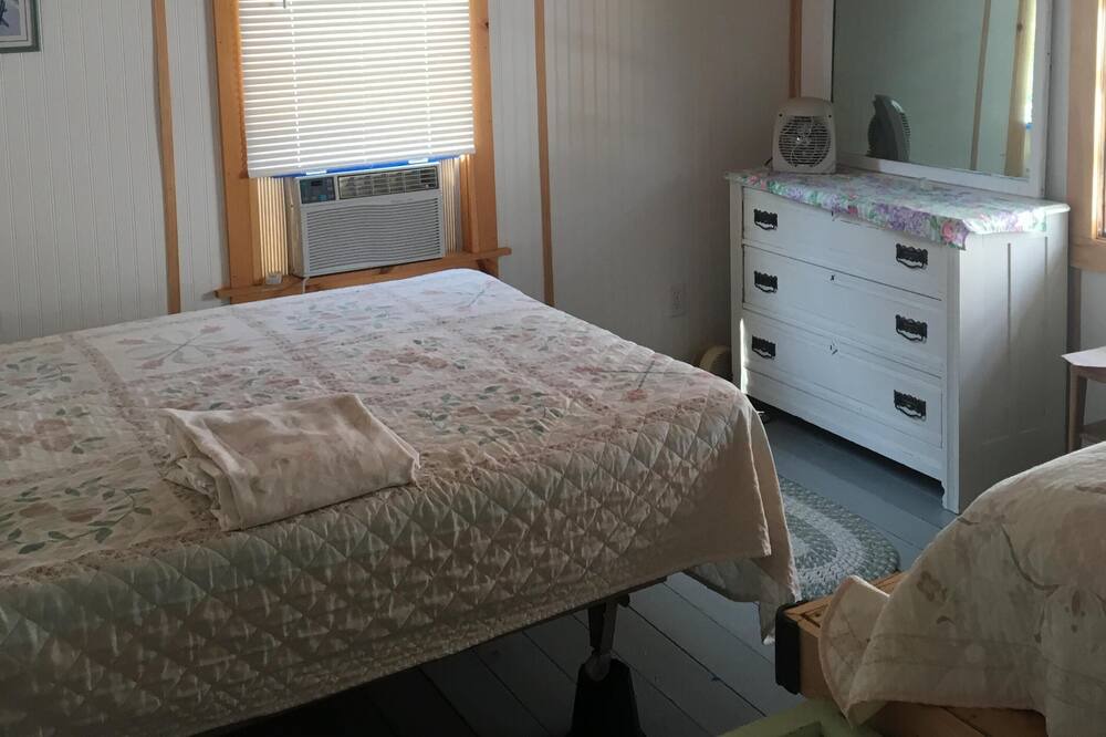Photo of Bedroom in Thousand Island Park