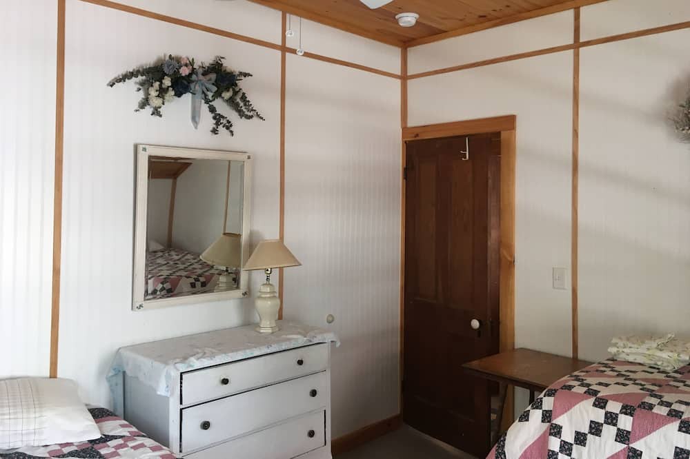 Photo of Bedroom in Thousand Island Park