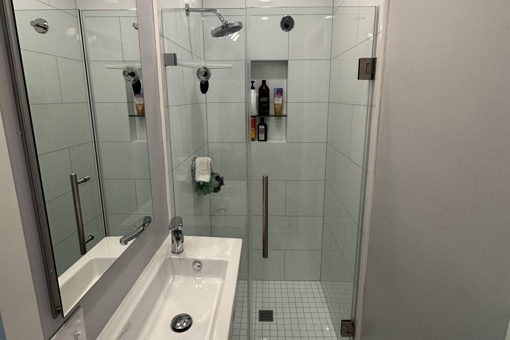 Photo of Bathroom in Inner Richmond