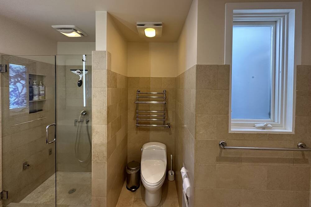 Photo of Bathroom in Inner Richmond