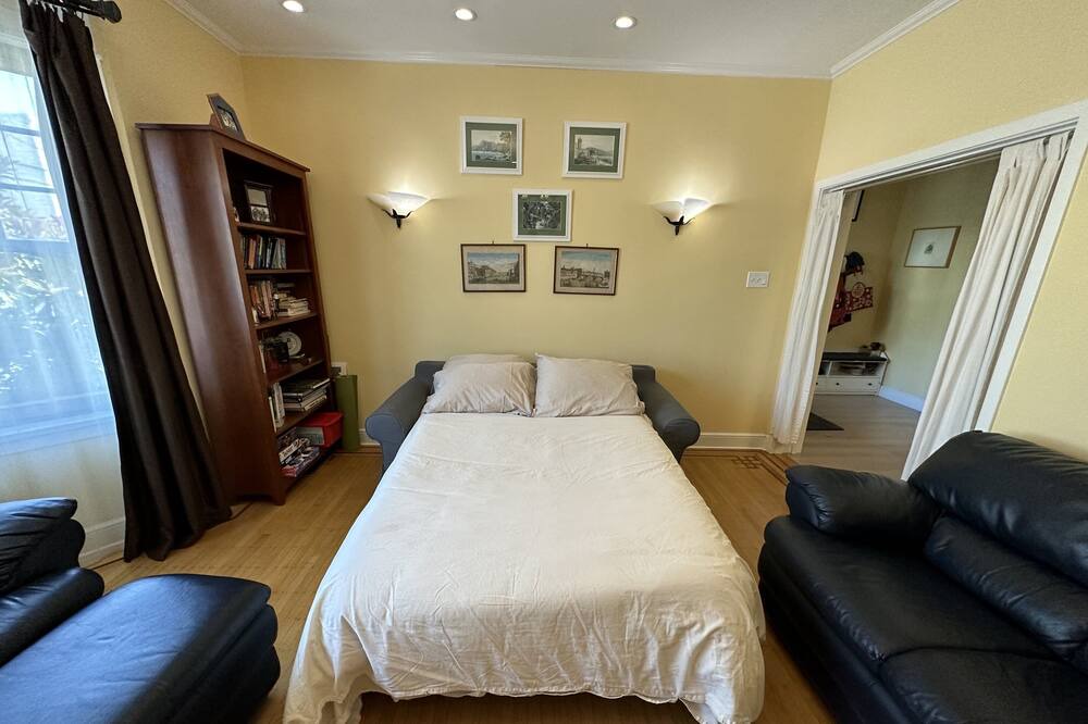 Photo of Bedroom in Inner Richmond