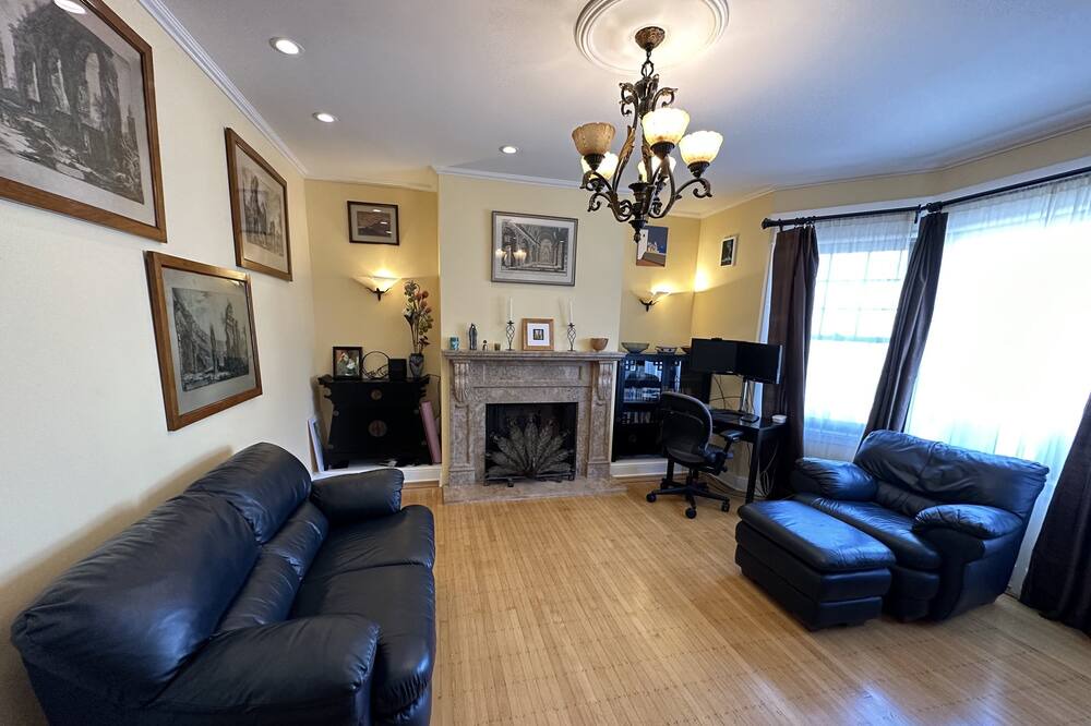 Photo of Livingroom in Inner Richmond