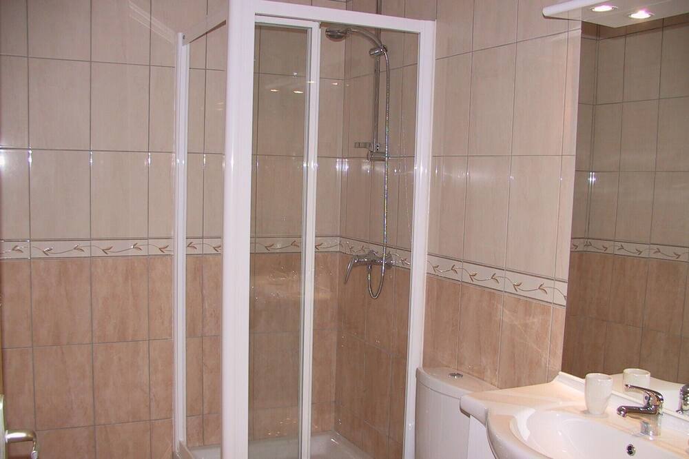 Photo of Bathroom in Saint-Pierre-dels-Forcats
