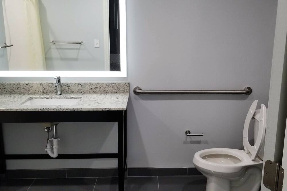 Photo of Bathroom in Conway